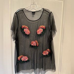 Torrid women’s Black Sheer mesh floral Embroidered Top plus size 2